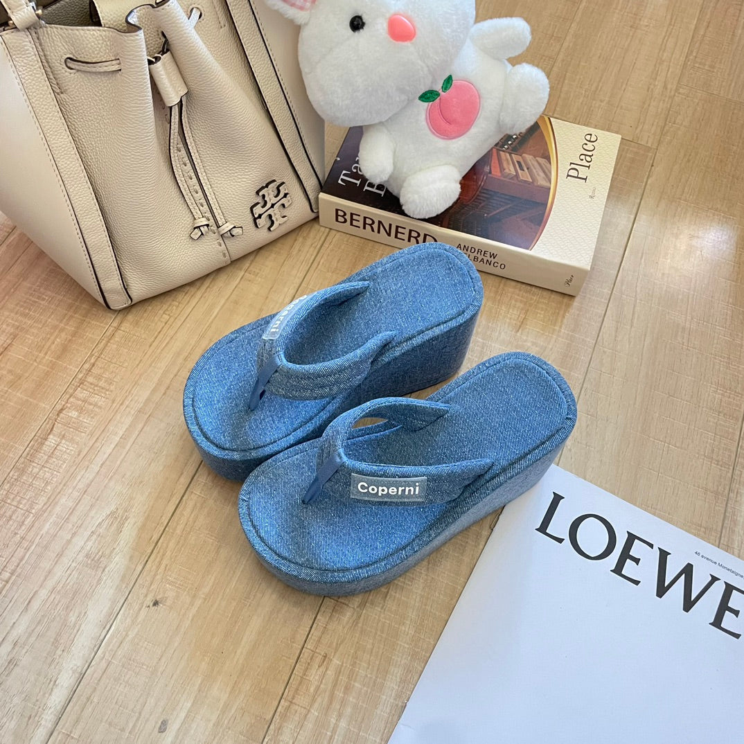 14A92Z  fashion Slippers