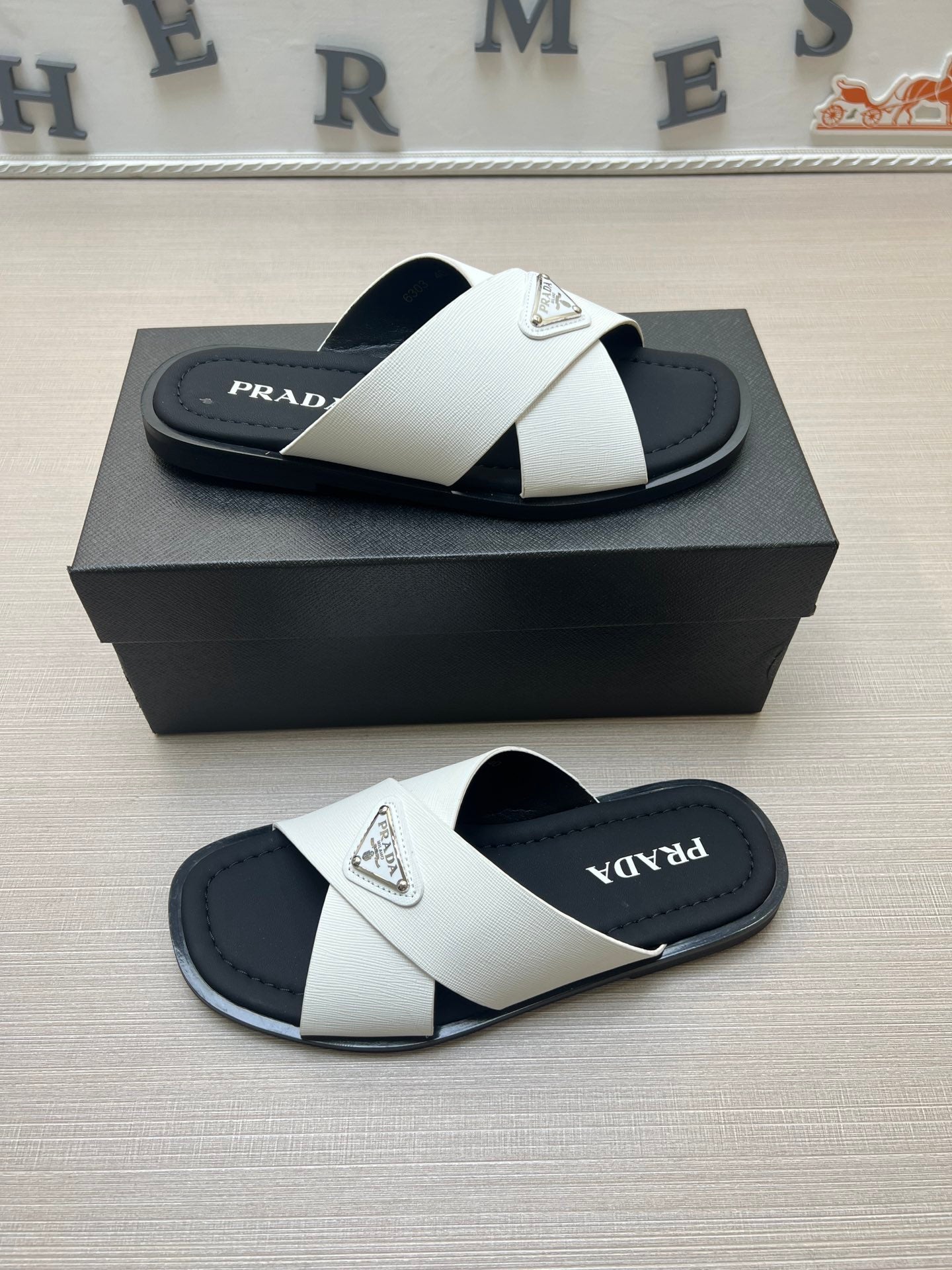 54PD71Z    fashion  slippers