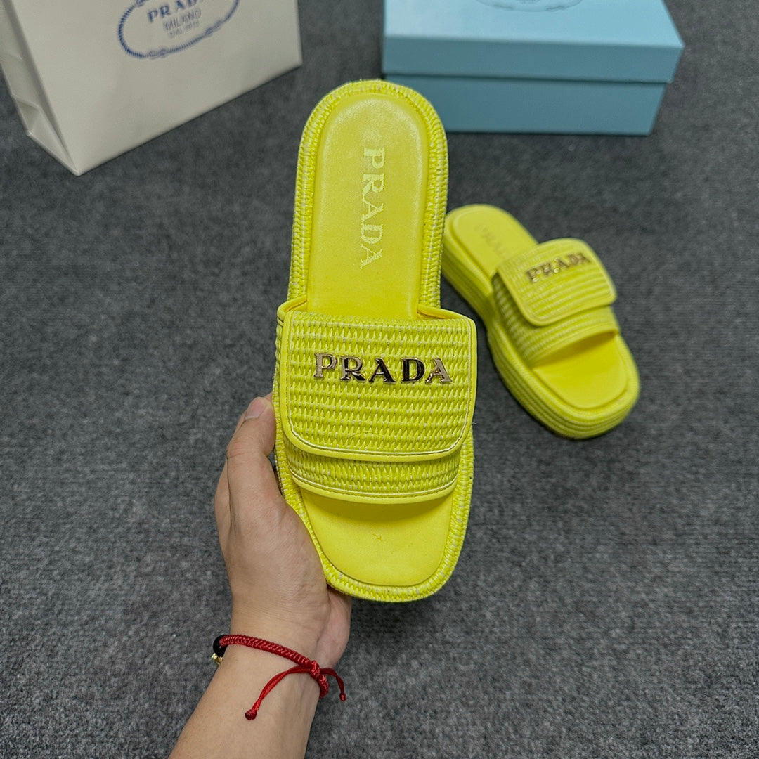 14PD24Z   fashion slippers