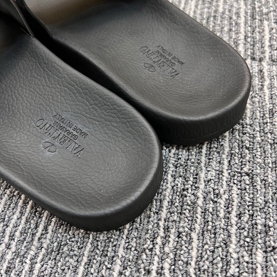 54VL52Z    fashion slippers