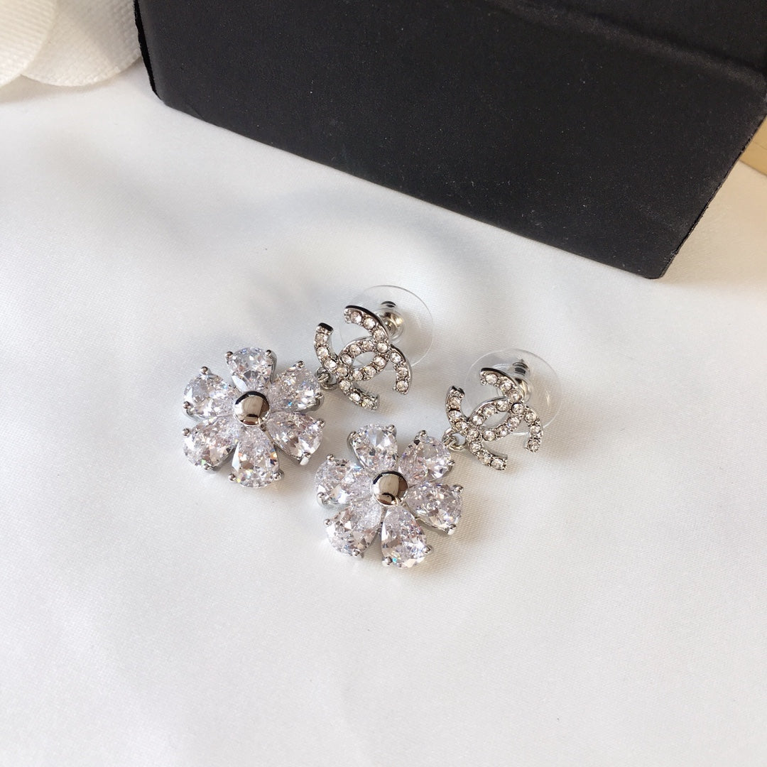 14C110E  Fashionable and high quality earrings