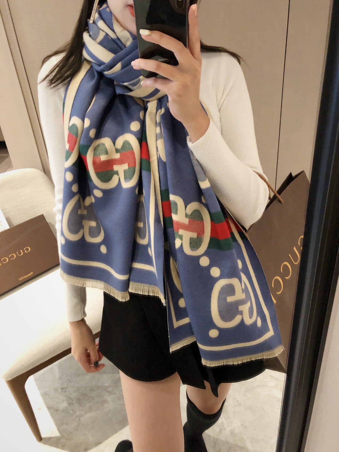 14B214W　Fashion scarves