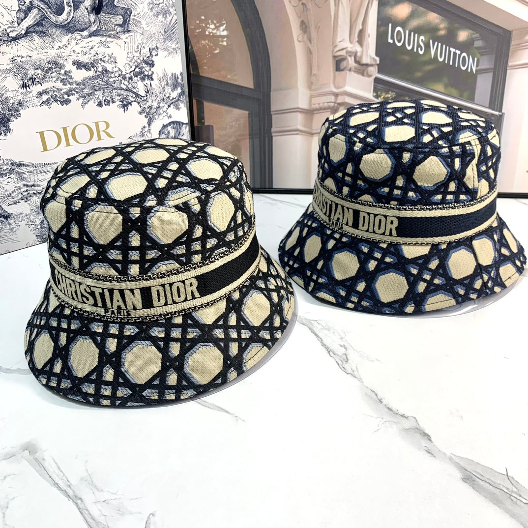 14D45M Fashion hats