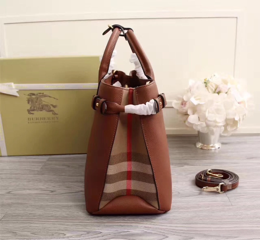 2XR362B (1:1 hight quality leather Bags)