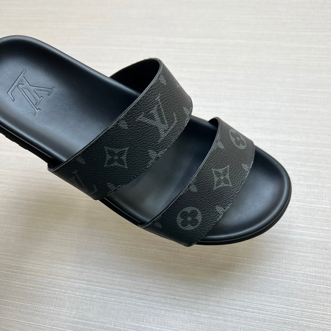 54E56Z   fashion slippers