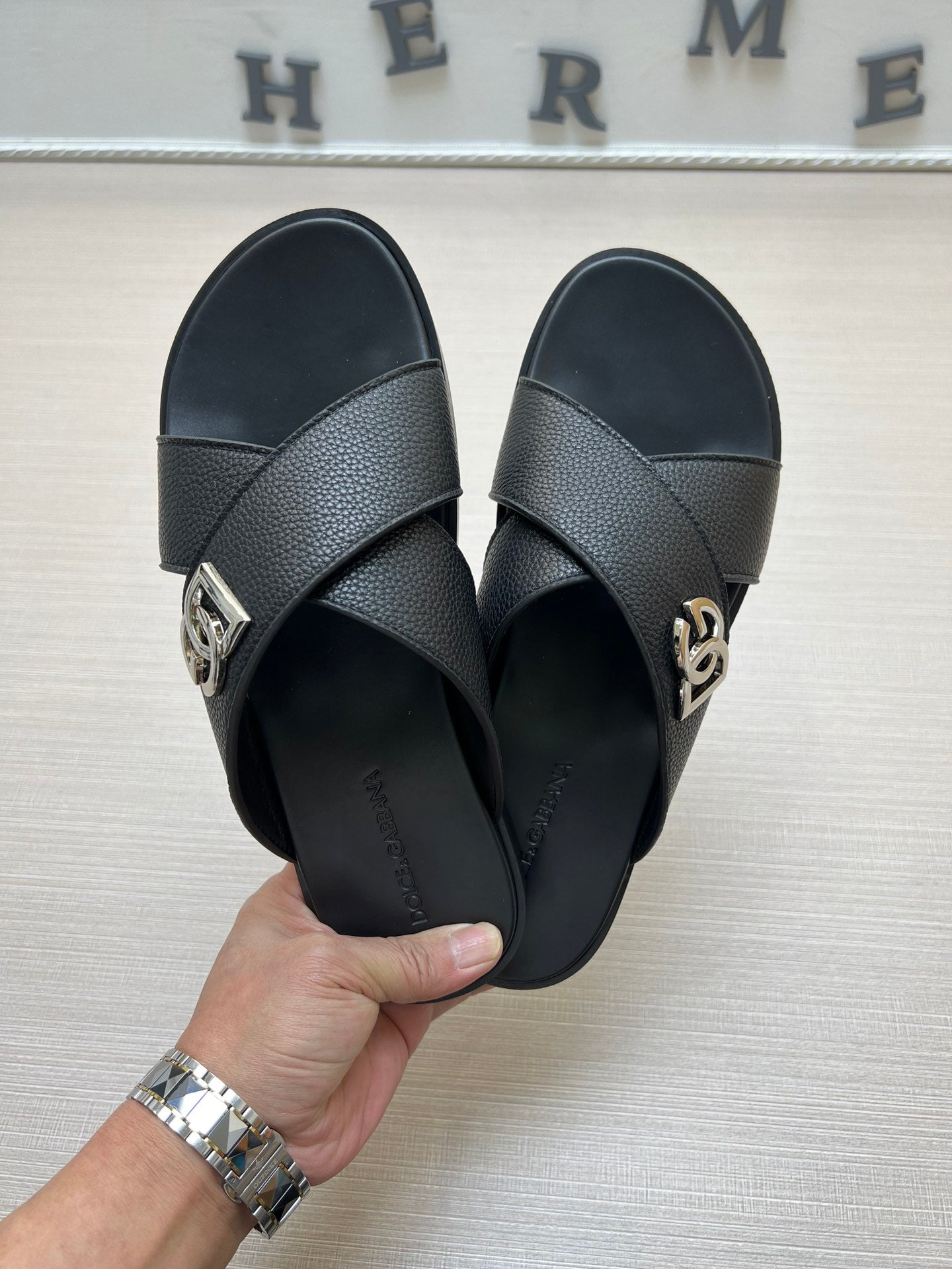 54A101Z    fashion slippers