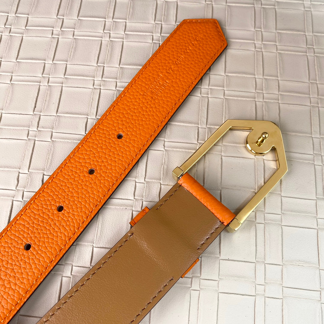 14H107P   (High quality leather belt With full package)