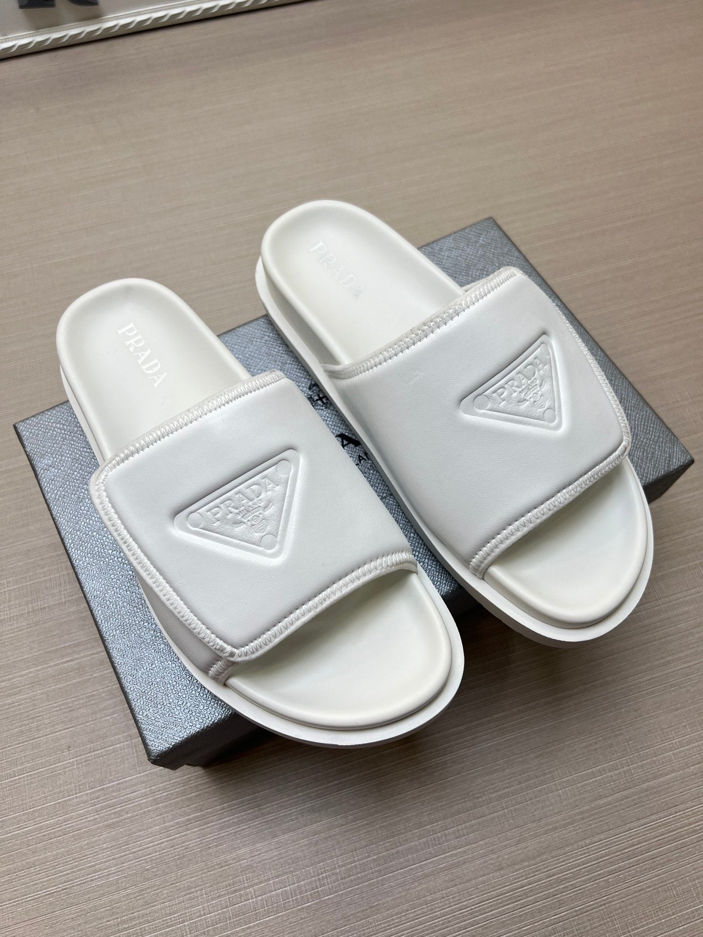 54PD6Z   fashion  slippers