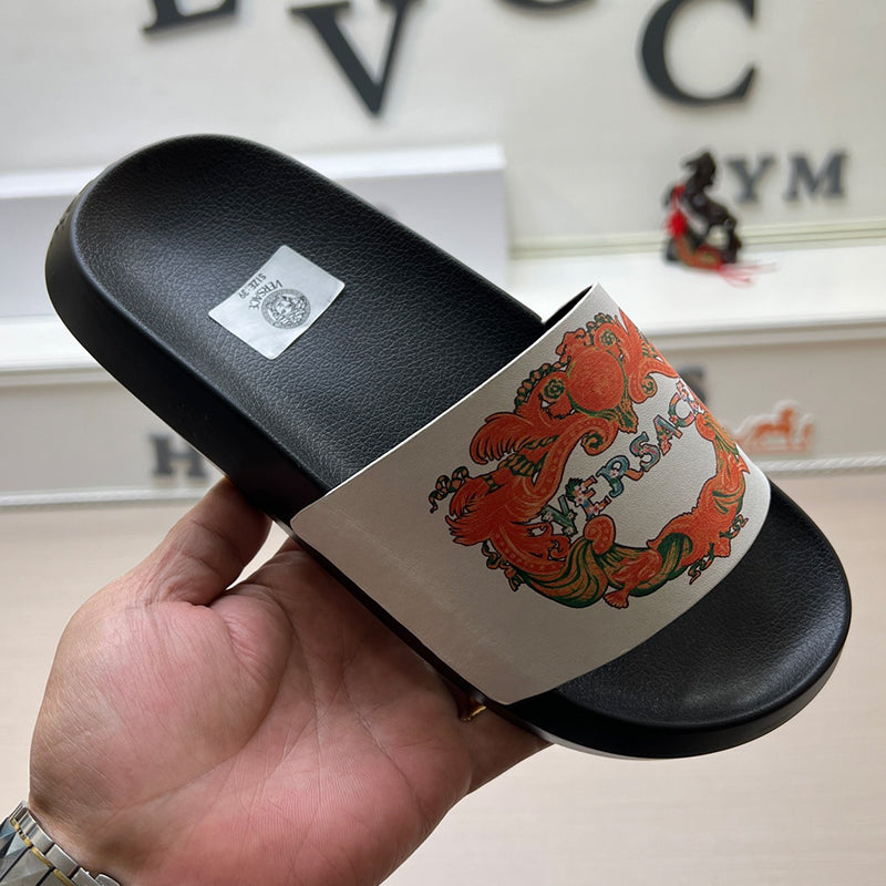 54V165Z   High quality leather slippers