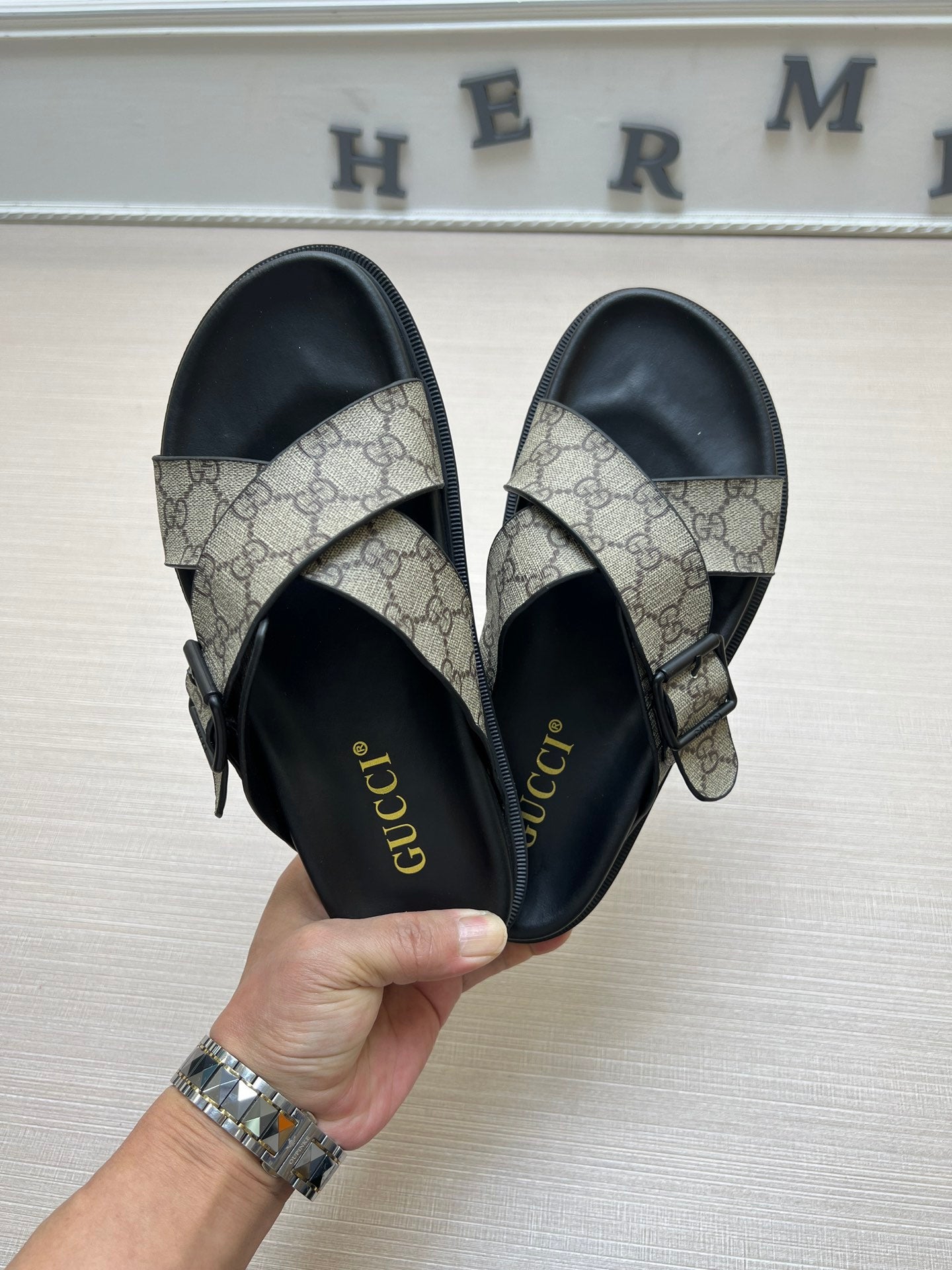 54B90Z  fashion  slippers