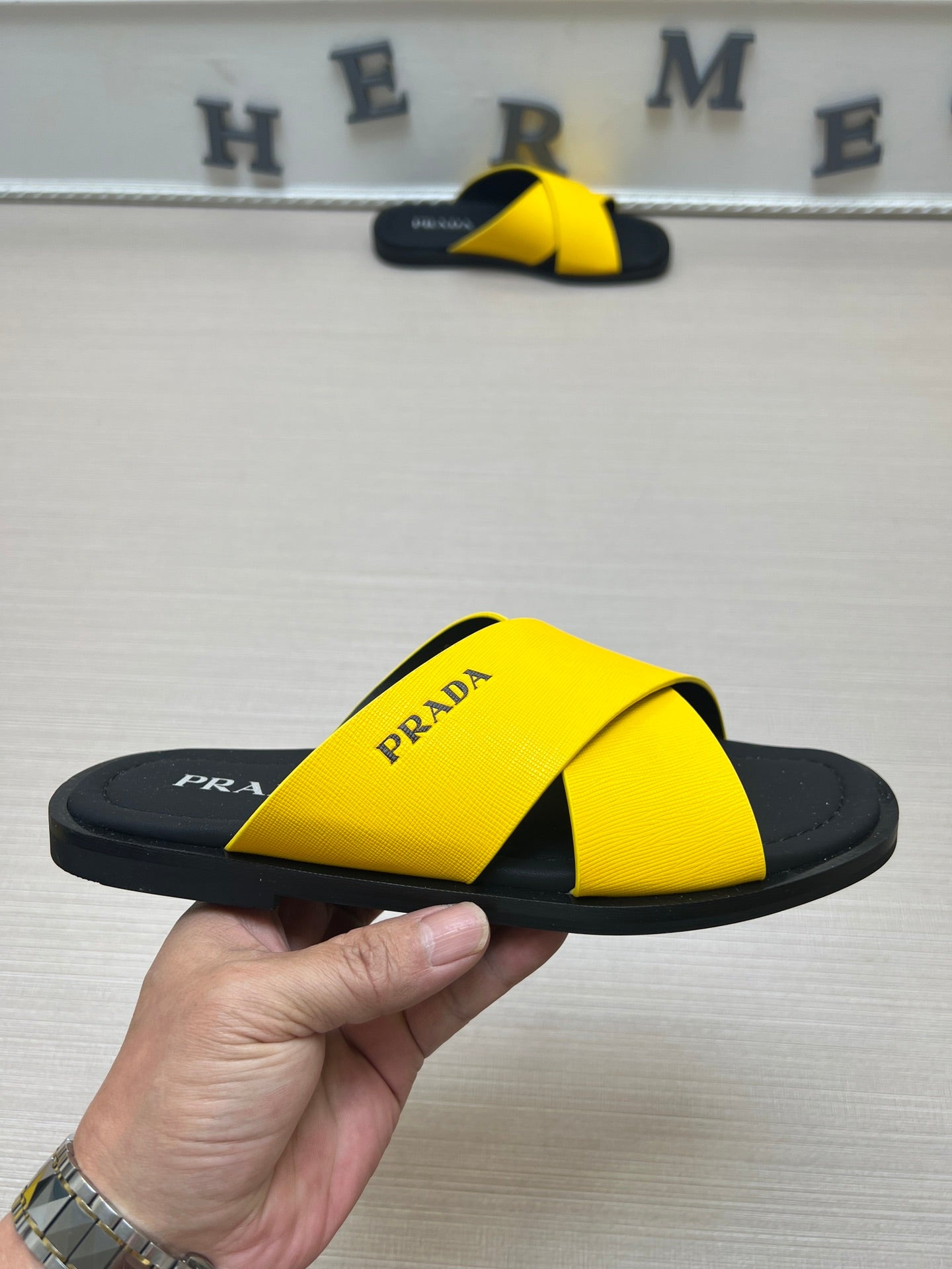 54PD75Z   fashion  slippers