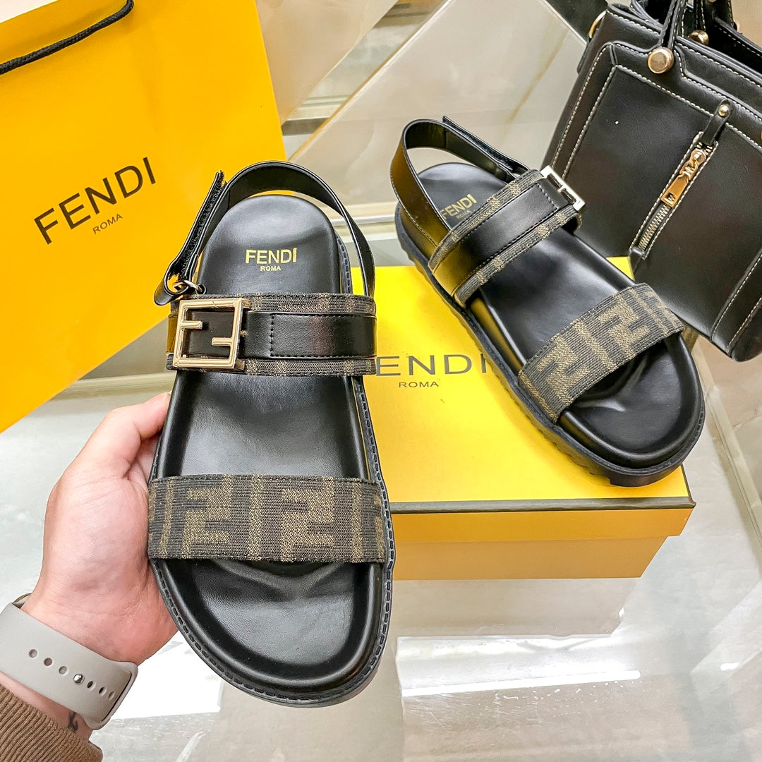 14F71Z  fashion sandals