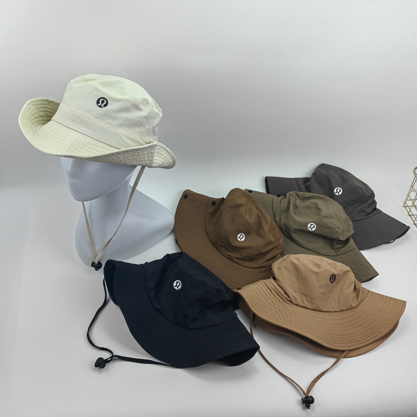 14A309M   Fashion hats