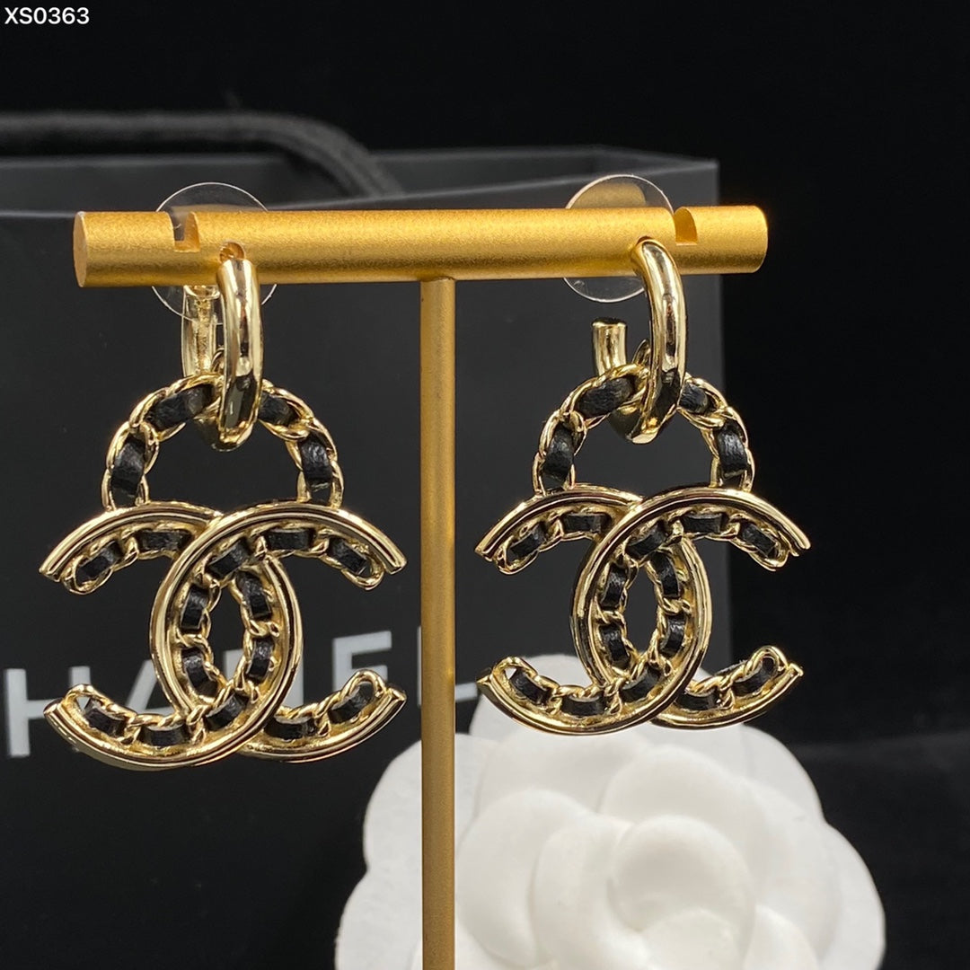 14C486E  Fashionable and high quality Earrings