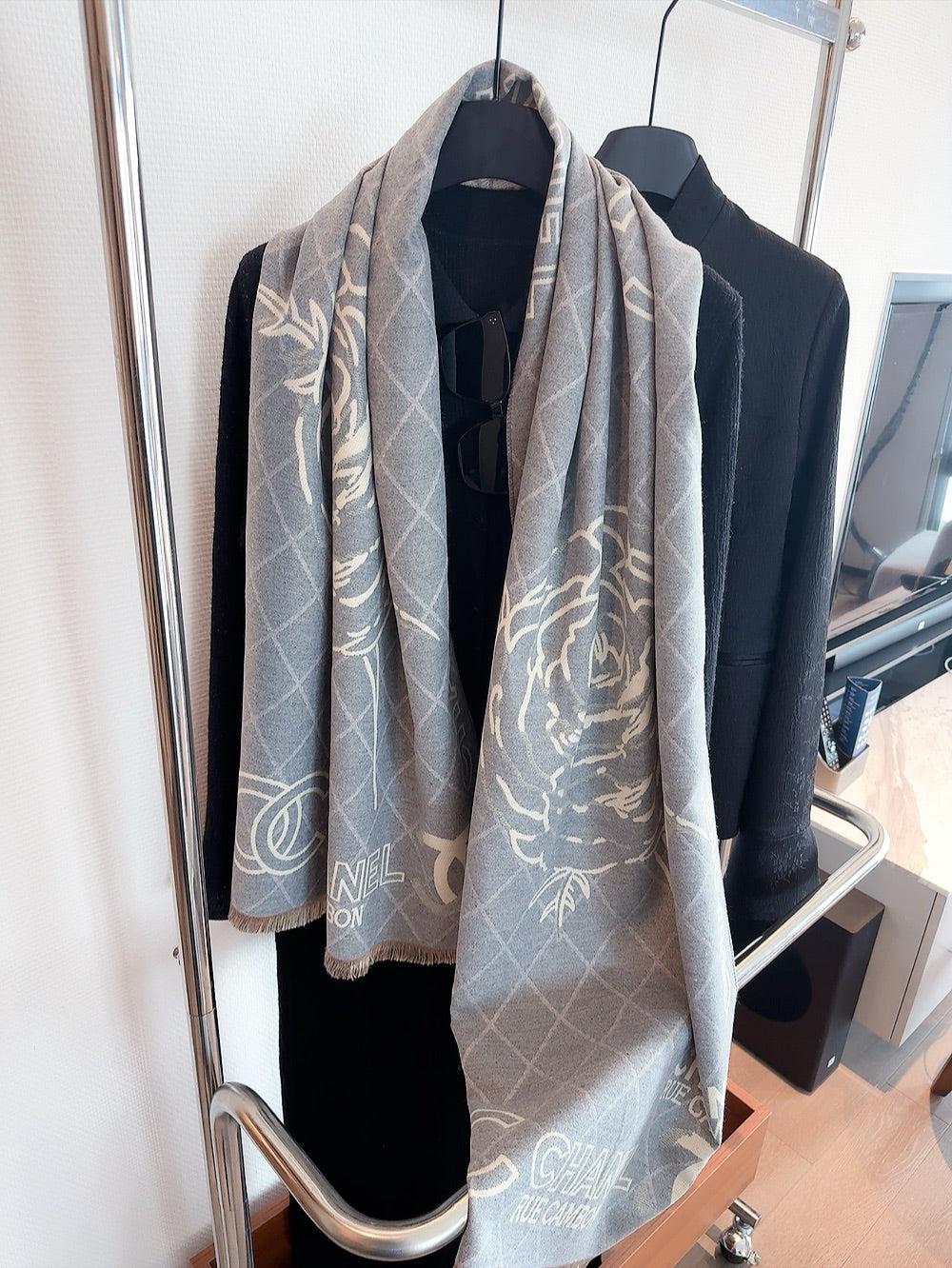 14C380W　Fashion scarves