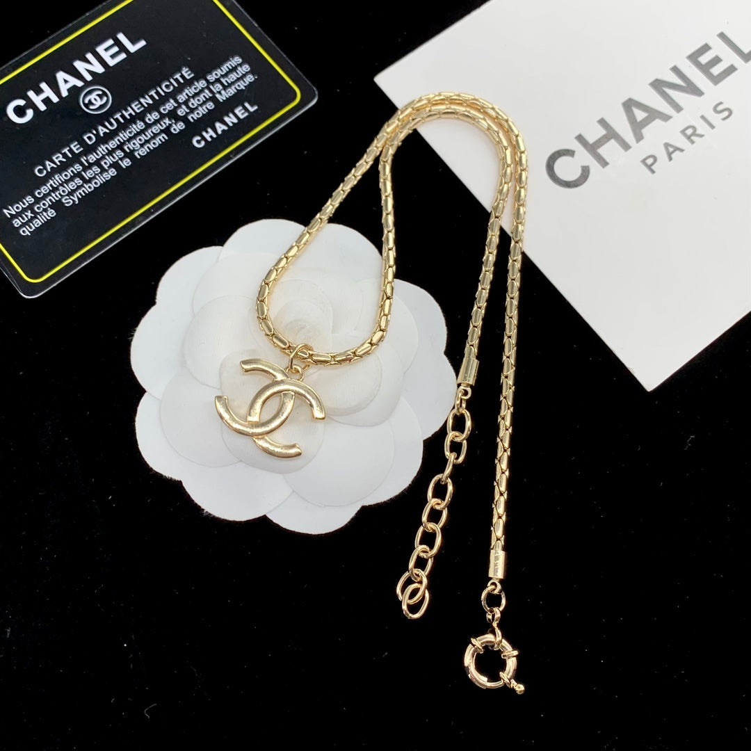 1NC96X Fashionable high -quality necklace