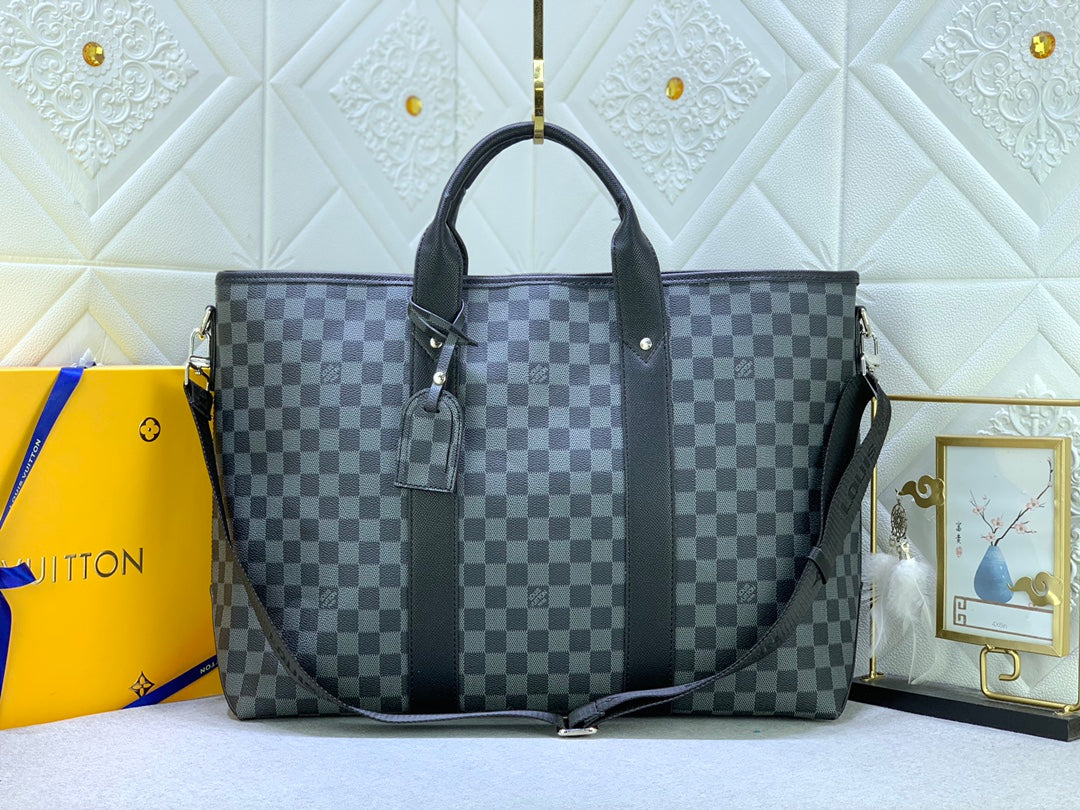 2XE350B hight quality leather Bags