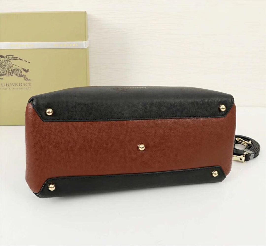 2XR362B (1:1 hight quality leather Bags)