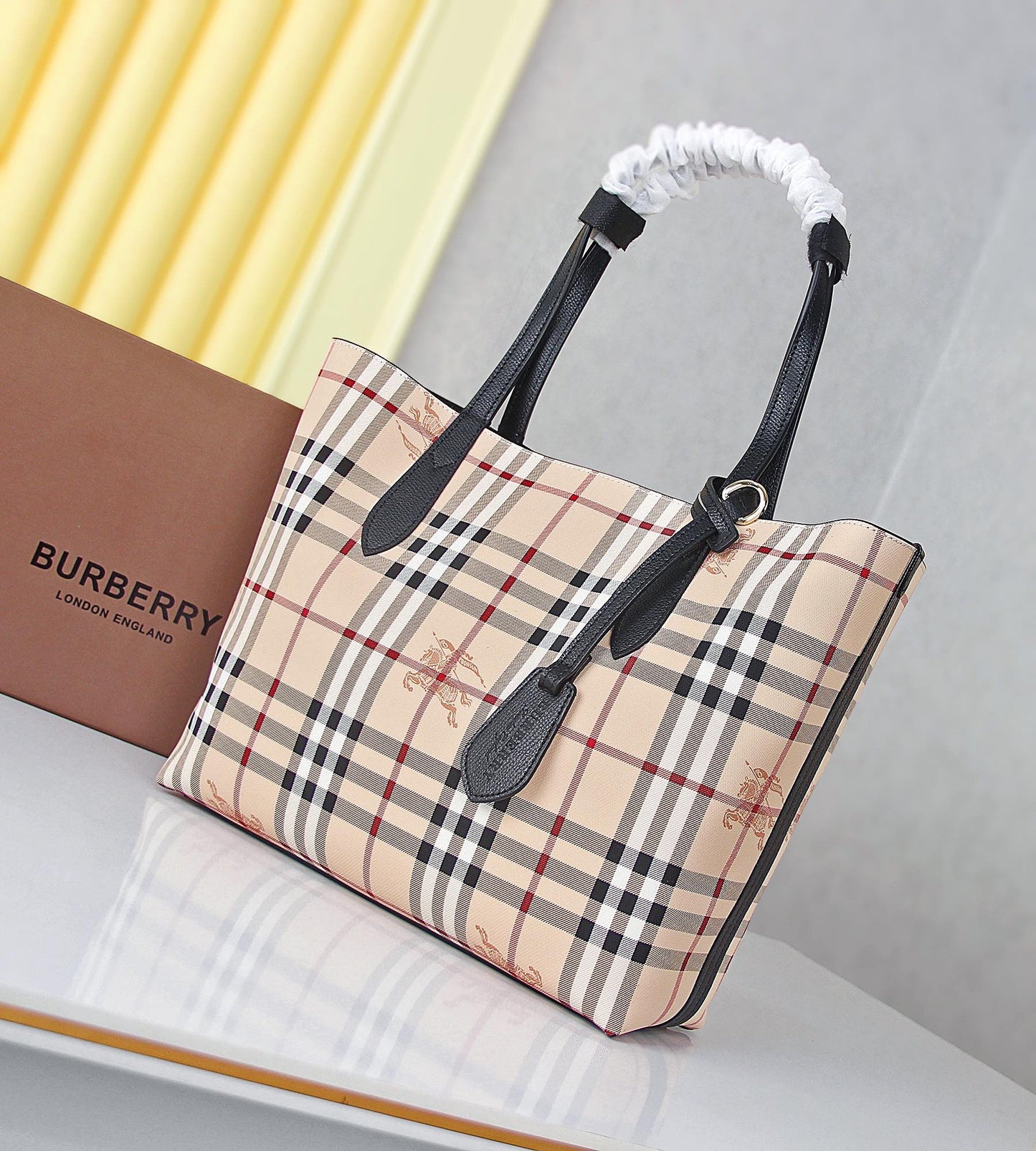 2XR267B hight quality leather Bags