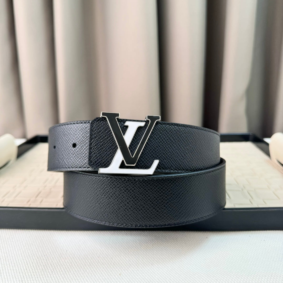 14E27P   (High quality leather belt With full package)