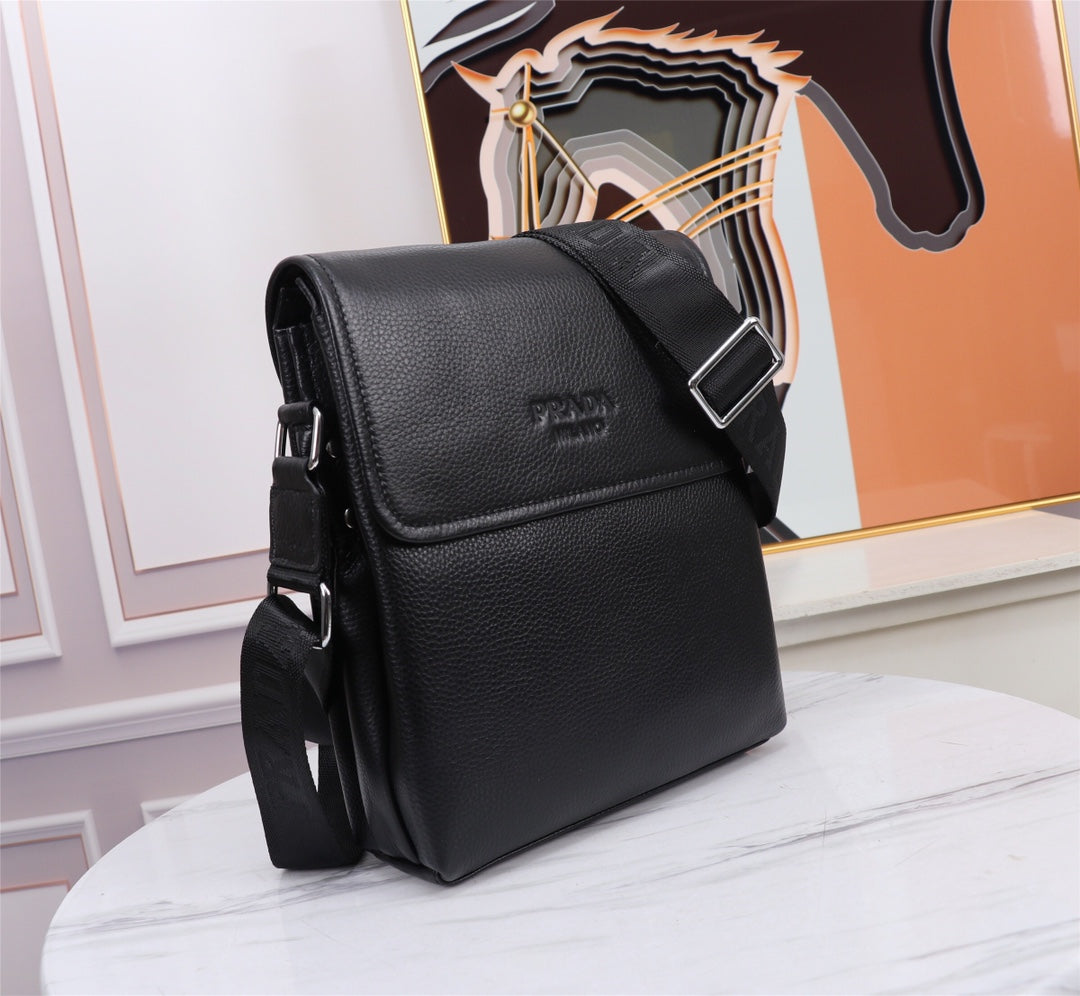 2XPD303B hight quality leather Men's Bags