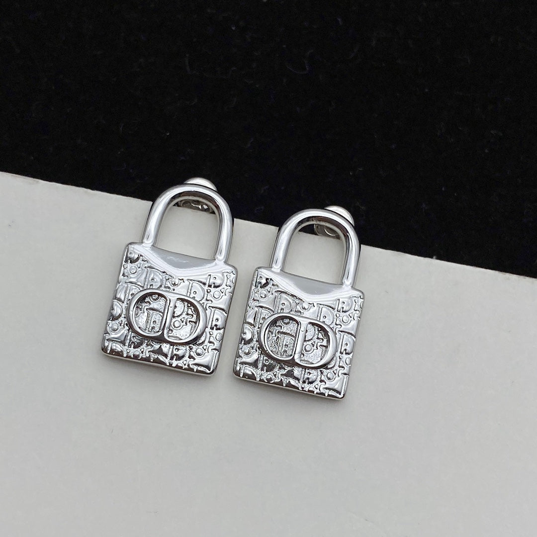 1YD189X  Fashion high -quality Earrings Necklaces