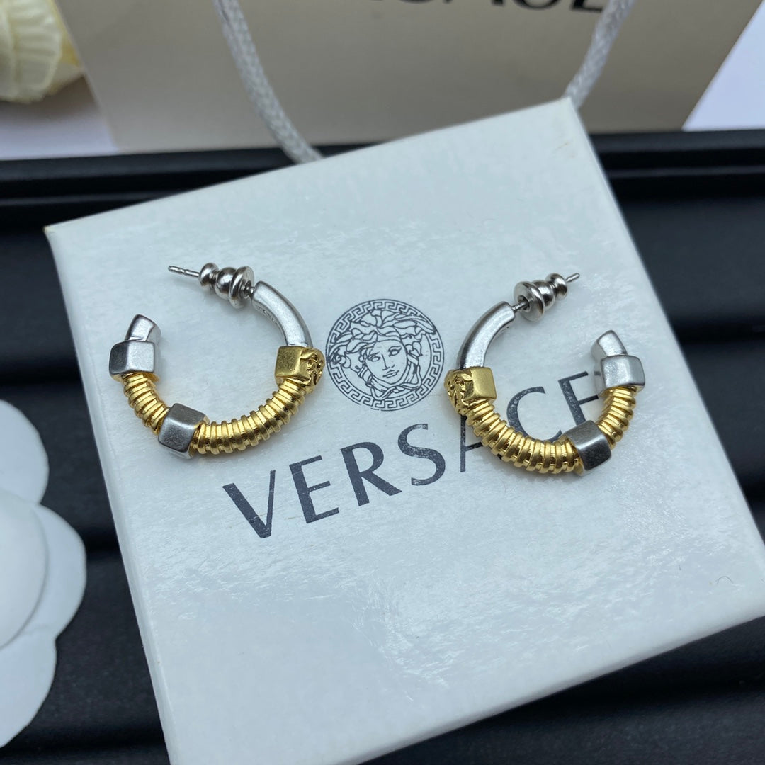 1YV467E  Fashion high -quality Earrings