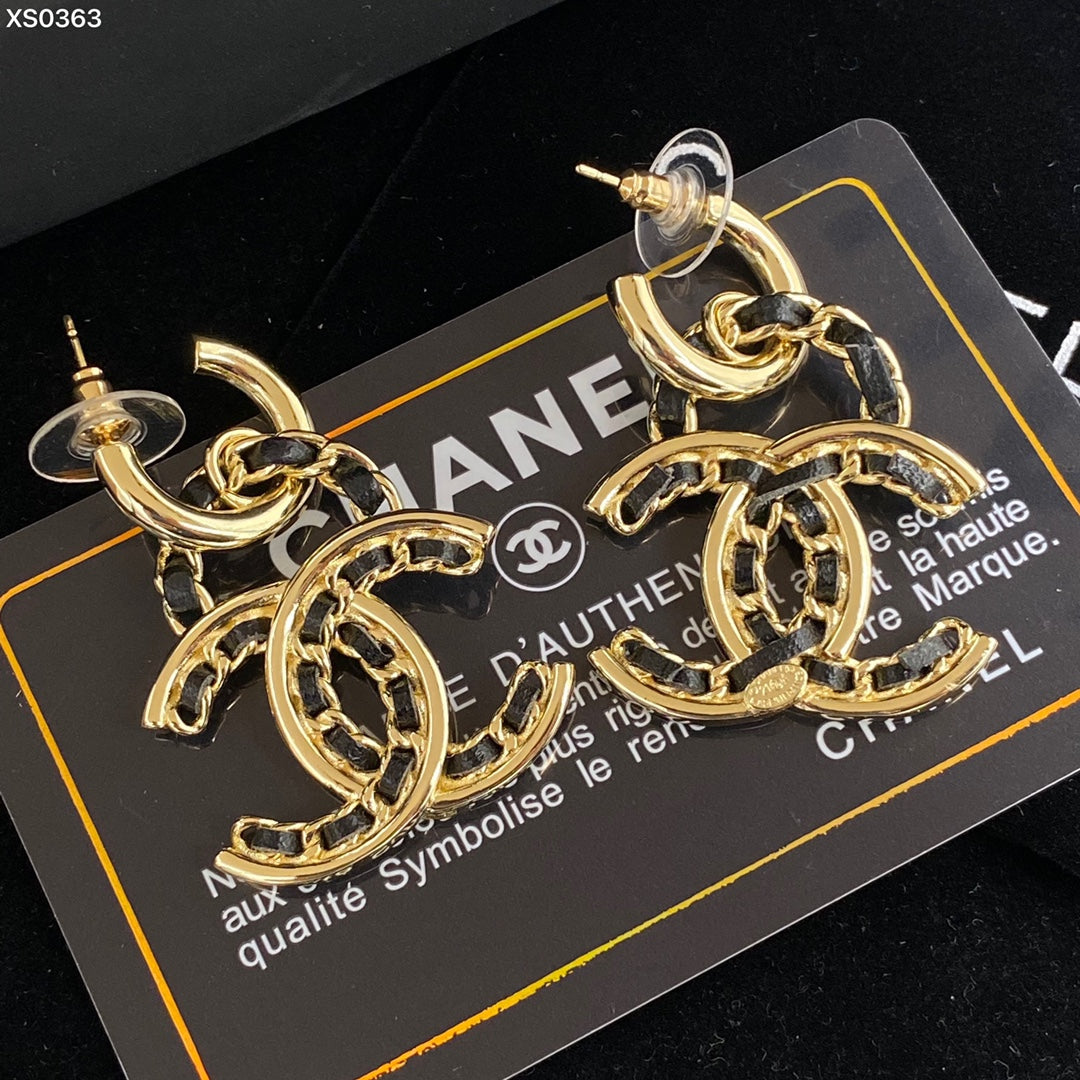 14C486E  Fashionable and high quality Earrings