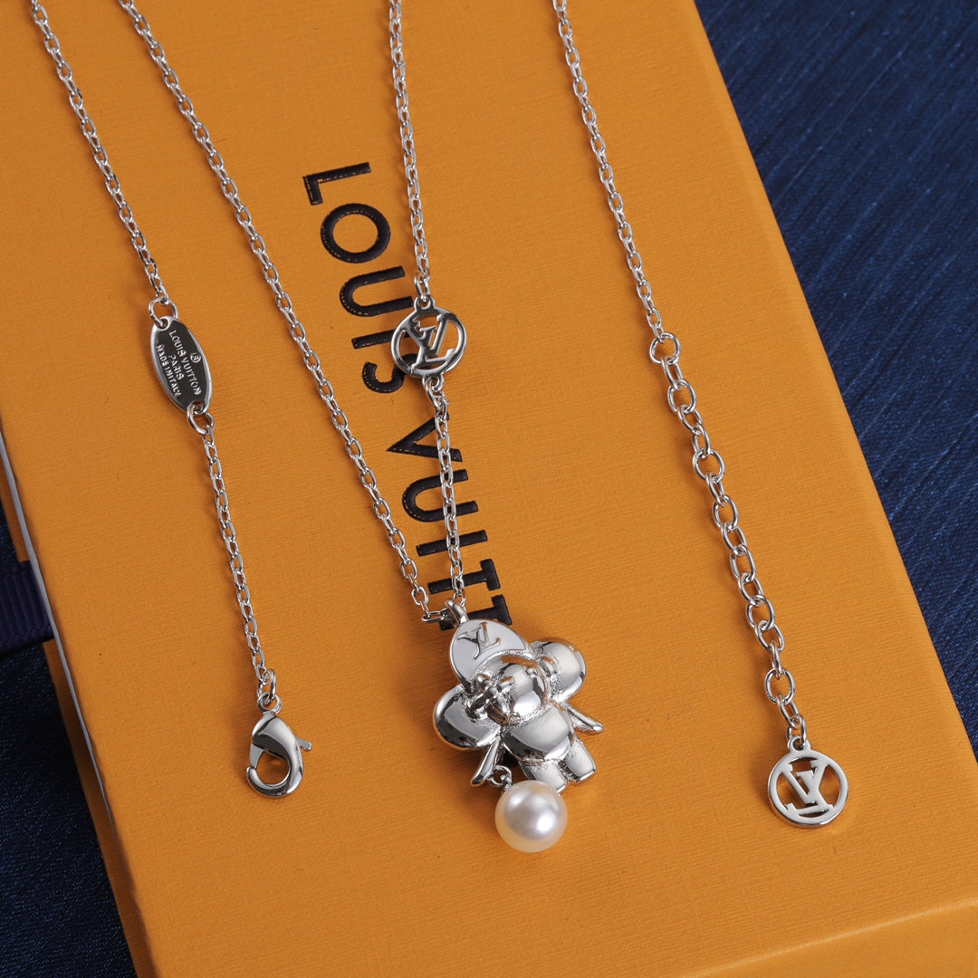 14E481X  Fashionable and high quality Necklaces