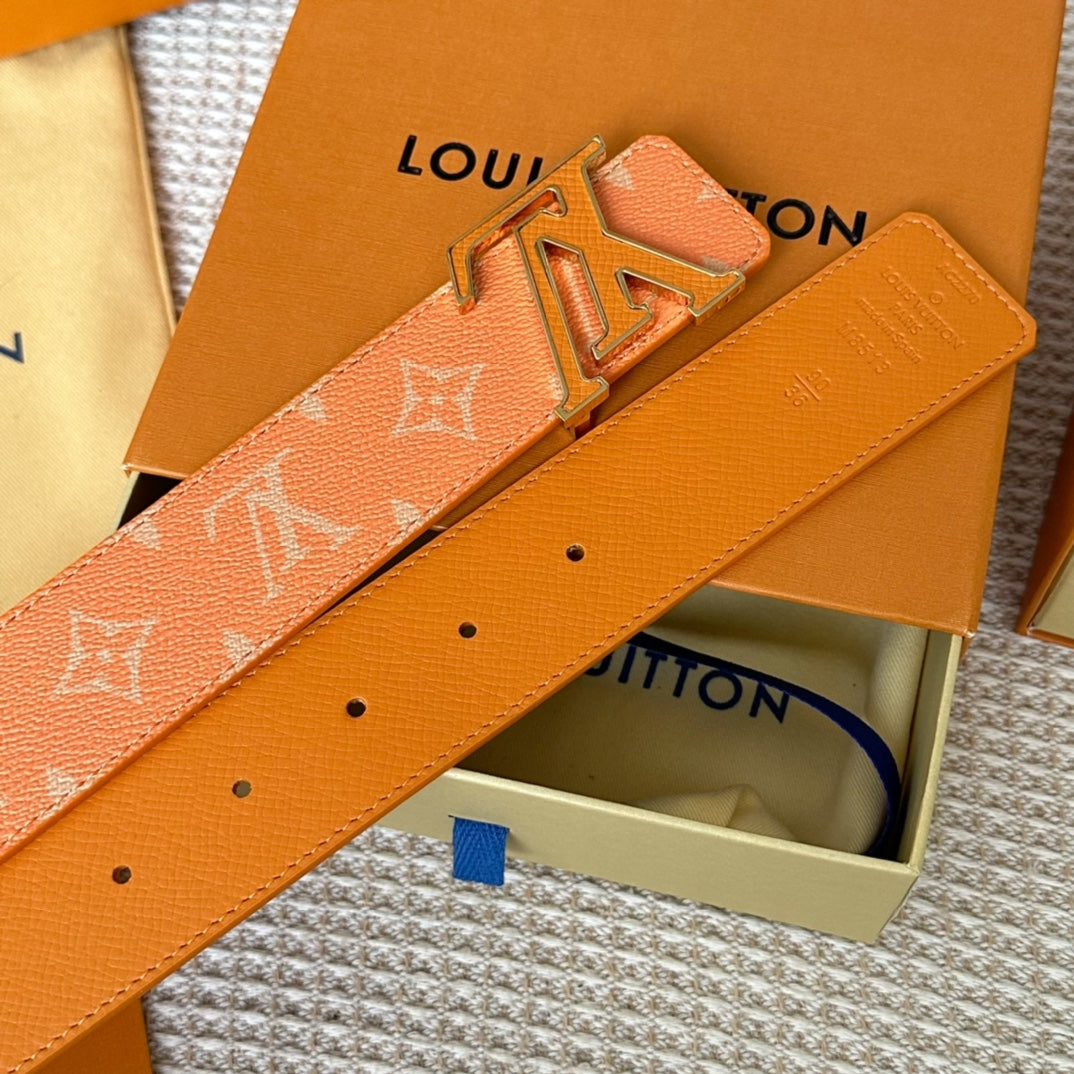 14E74P   (High quality leather belt With full package)