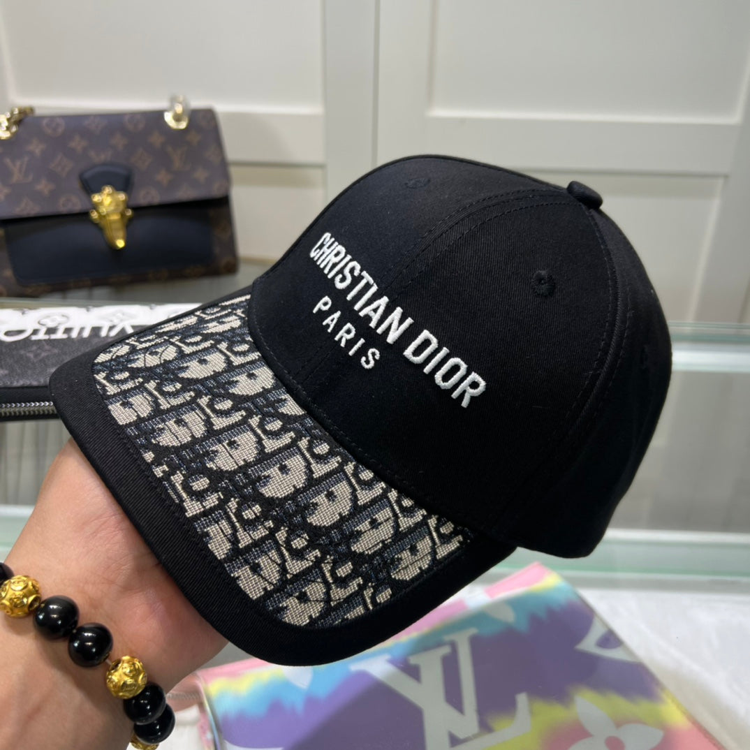 14D62M   Fashionable high quality Hats