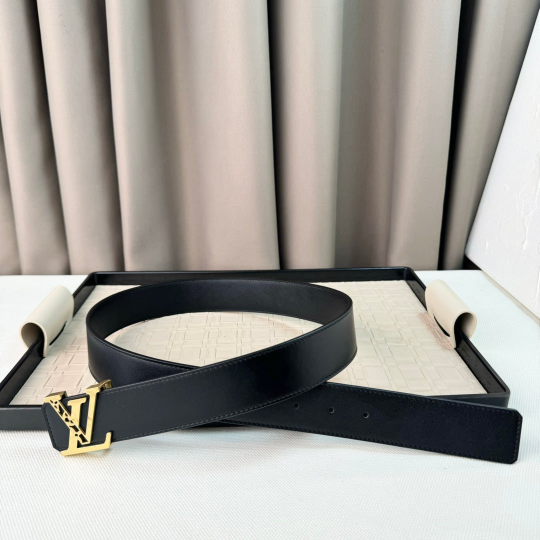 14E26P   (High quality leather belt With full package)