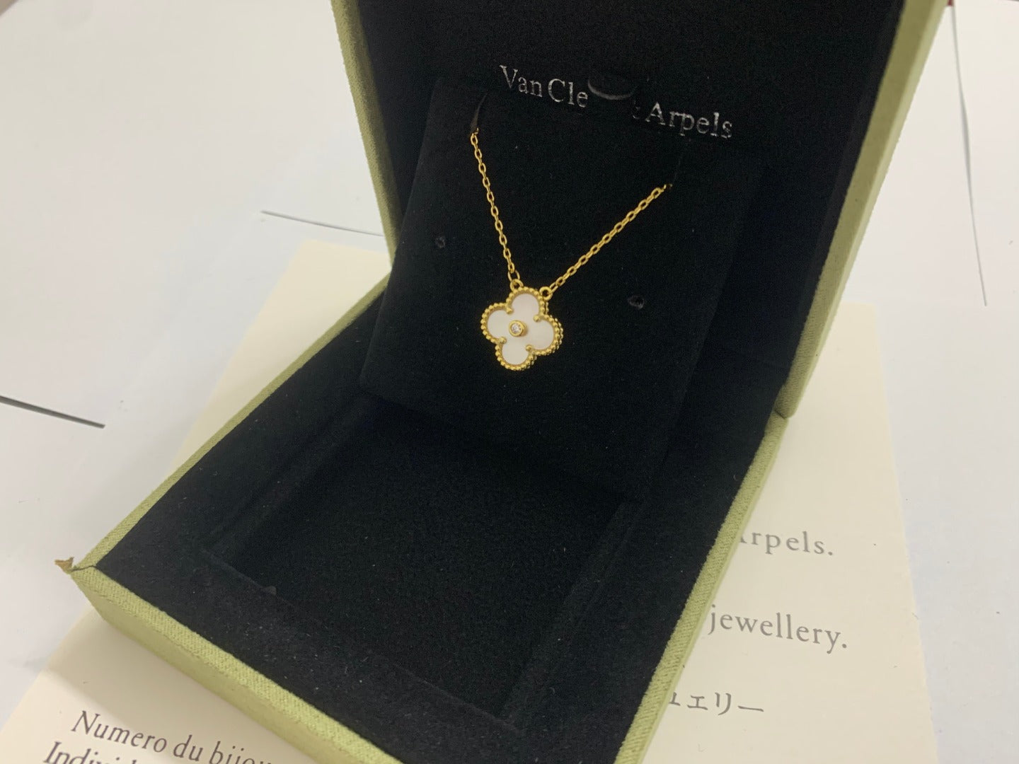 5XVA185X (1:1 High quality 1 flower necklace)