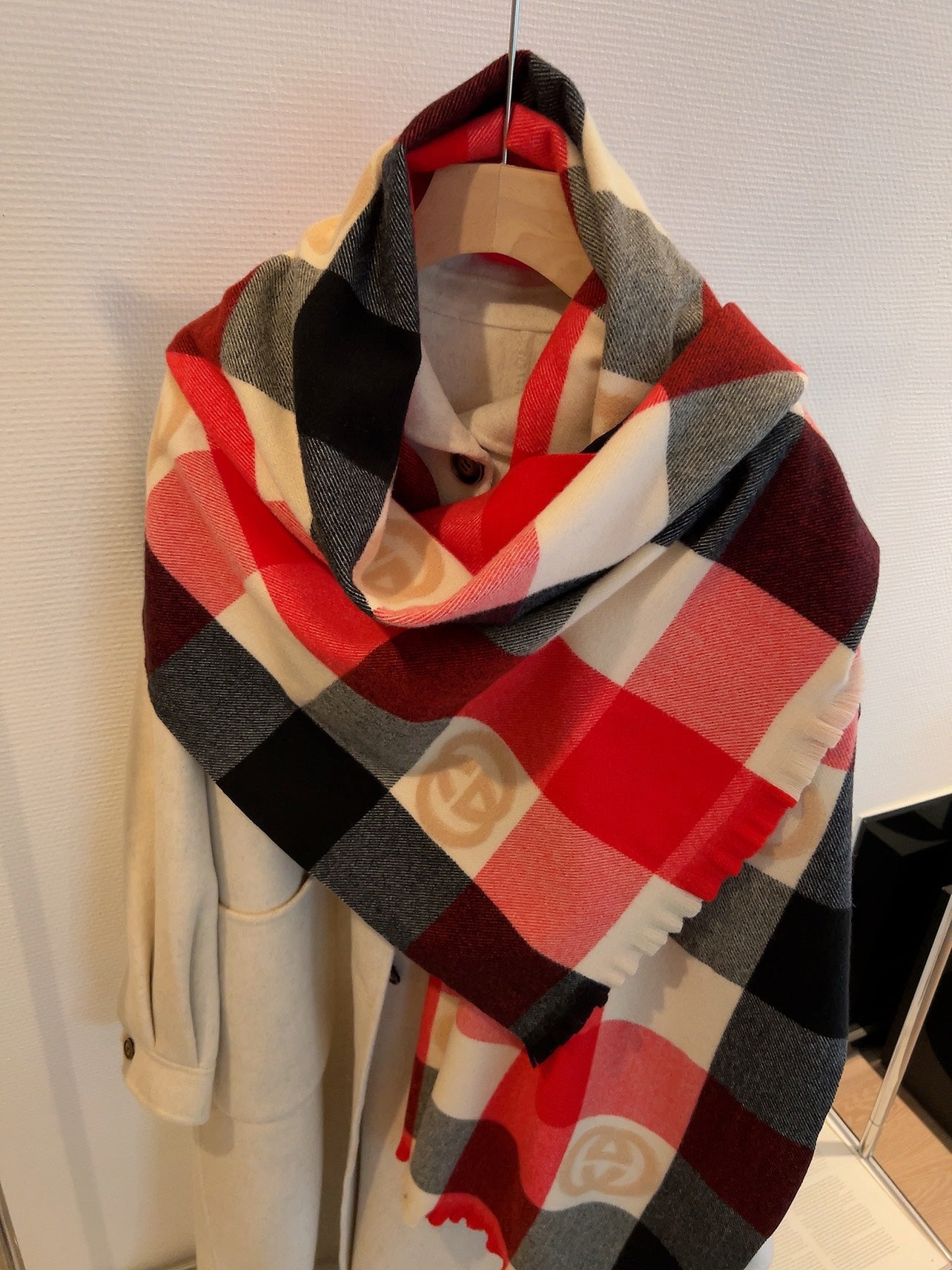 14B481W　 Fashion scarves