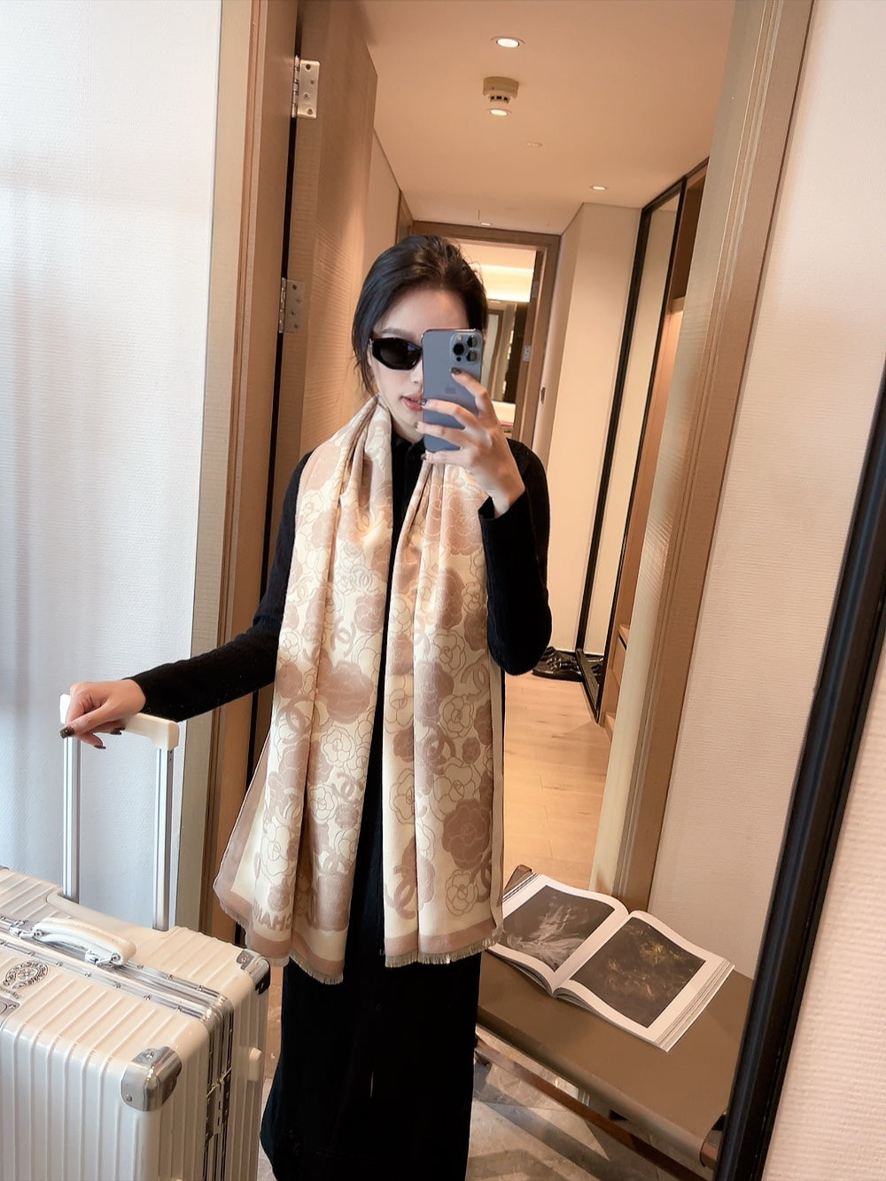 14C440W　 Fashion scarves