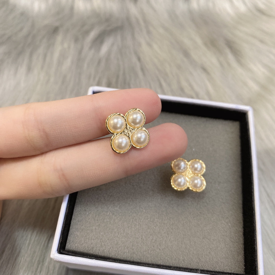 14A461E  Fashionable and high quality Earrings