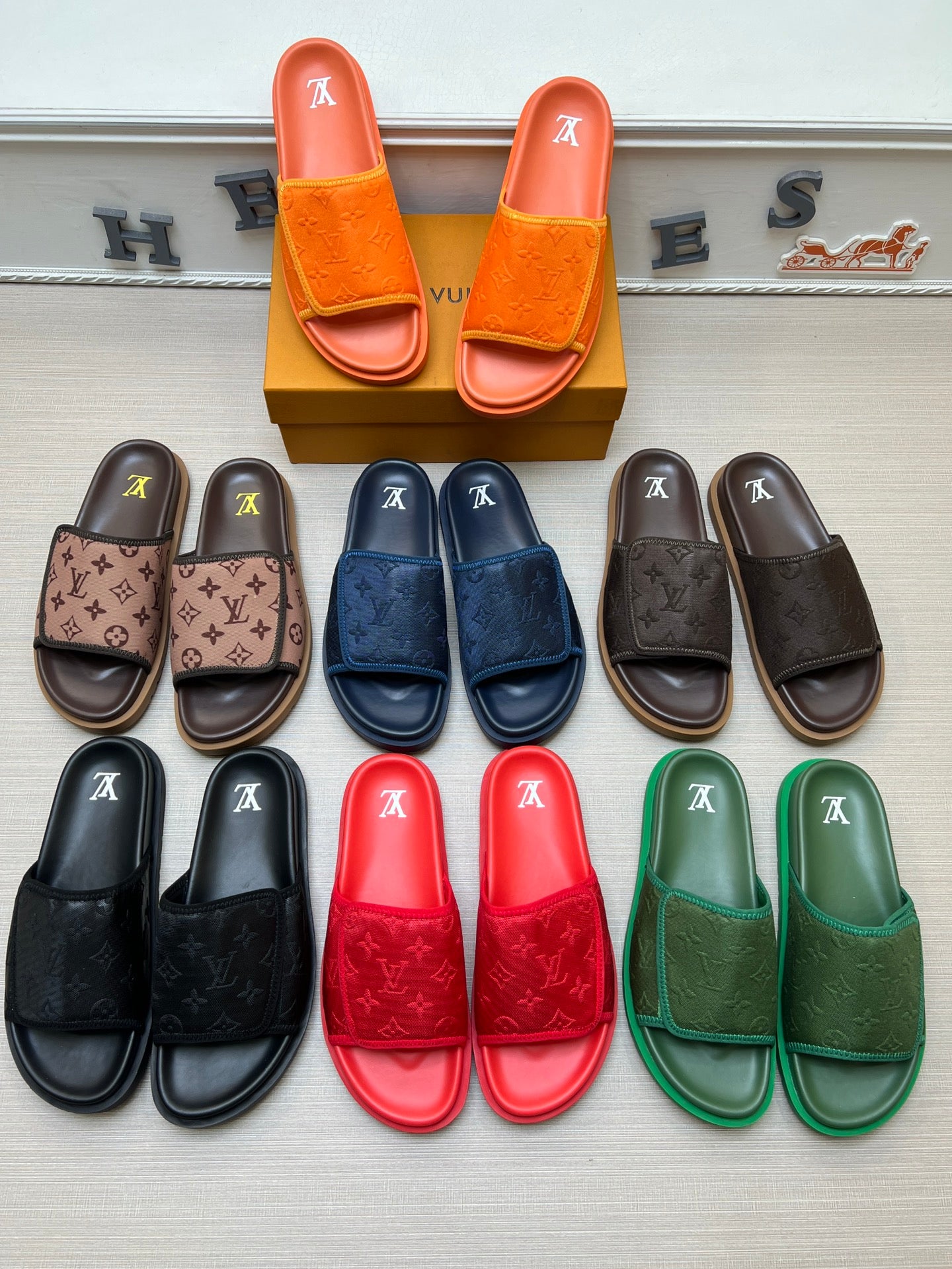 54E14Z   fashion  slippers