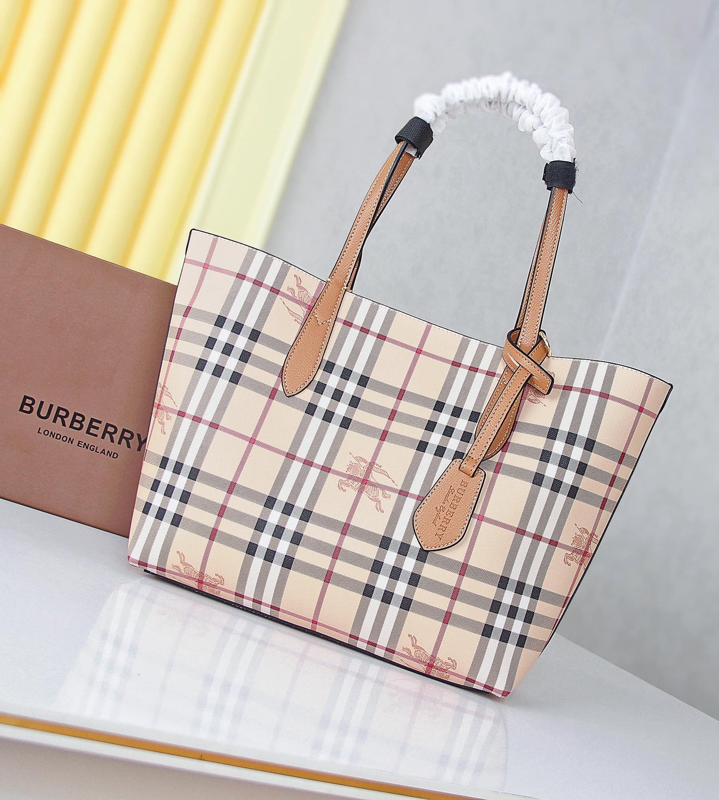 2XR267B hight quality leather Bags