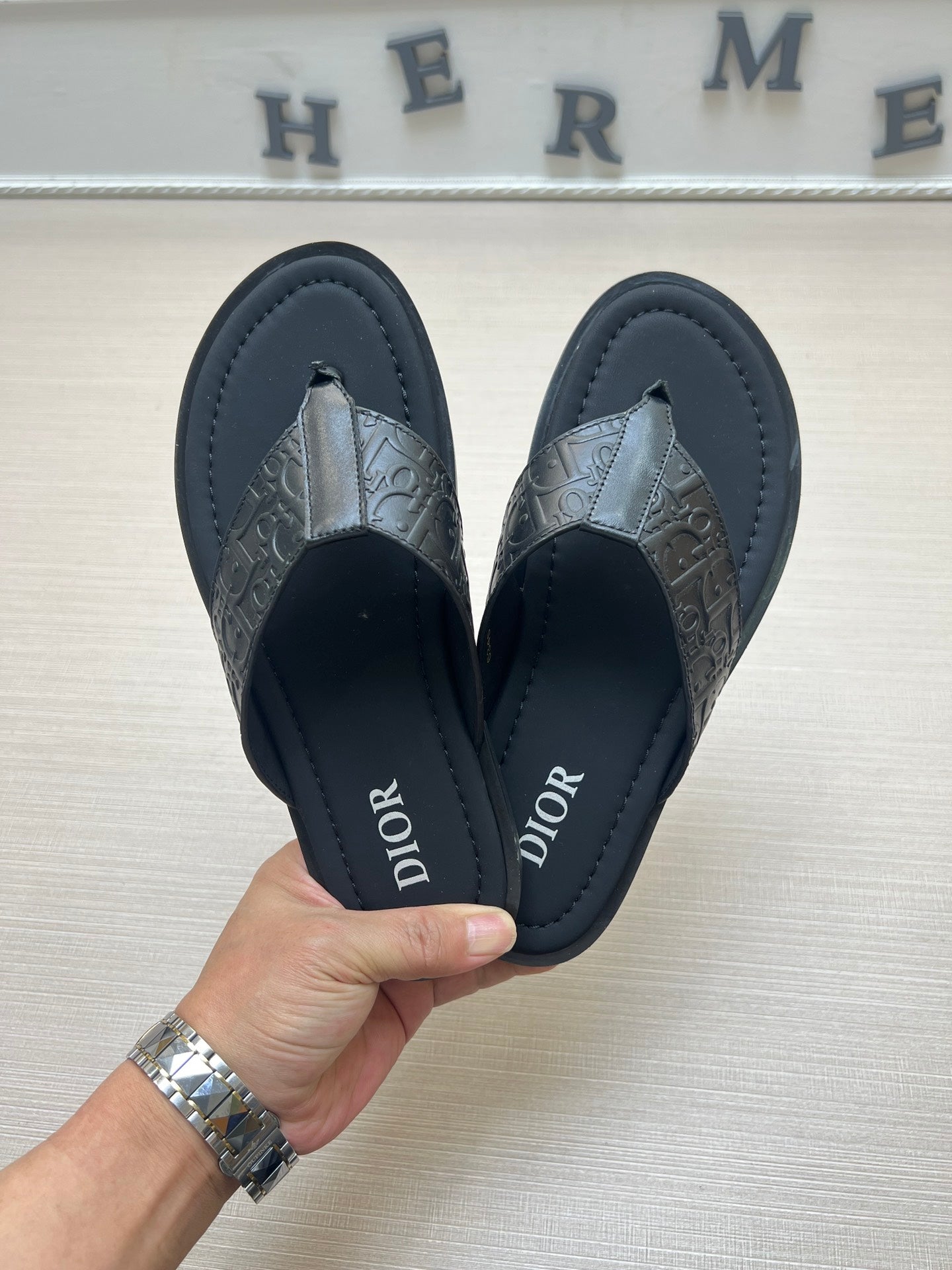 54D80Z   fashion  slippers