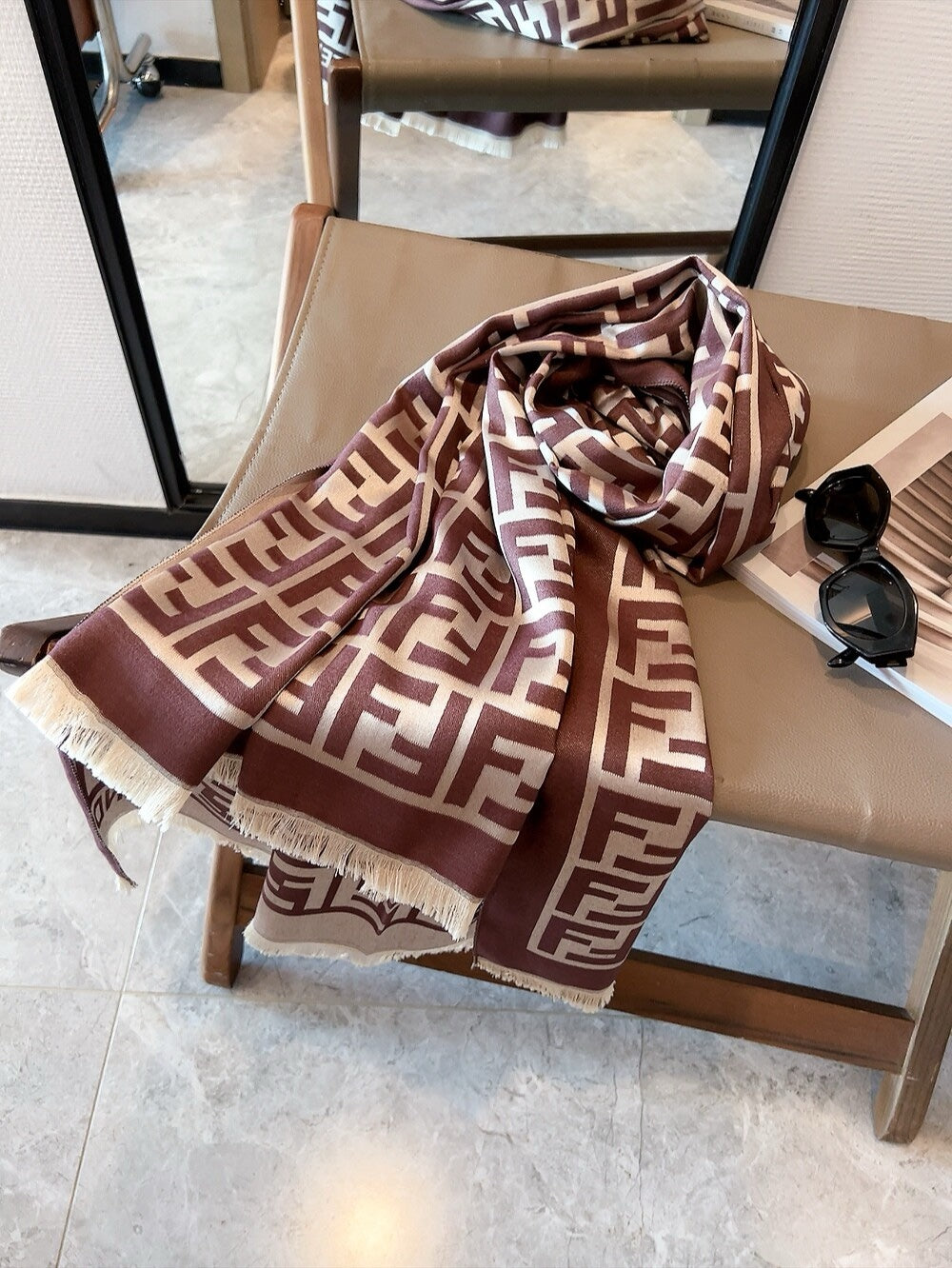 14F292W　 Fashion scarves