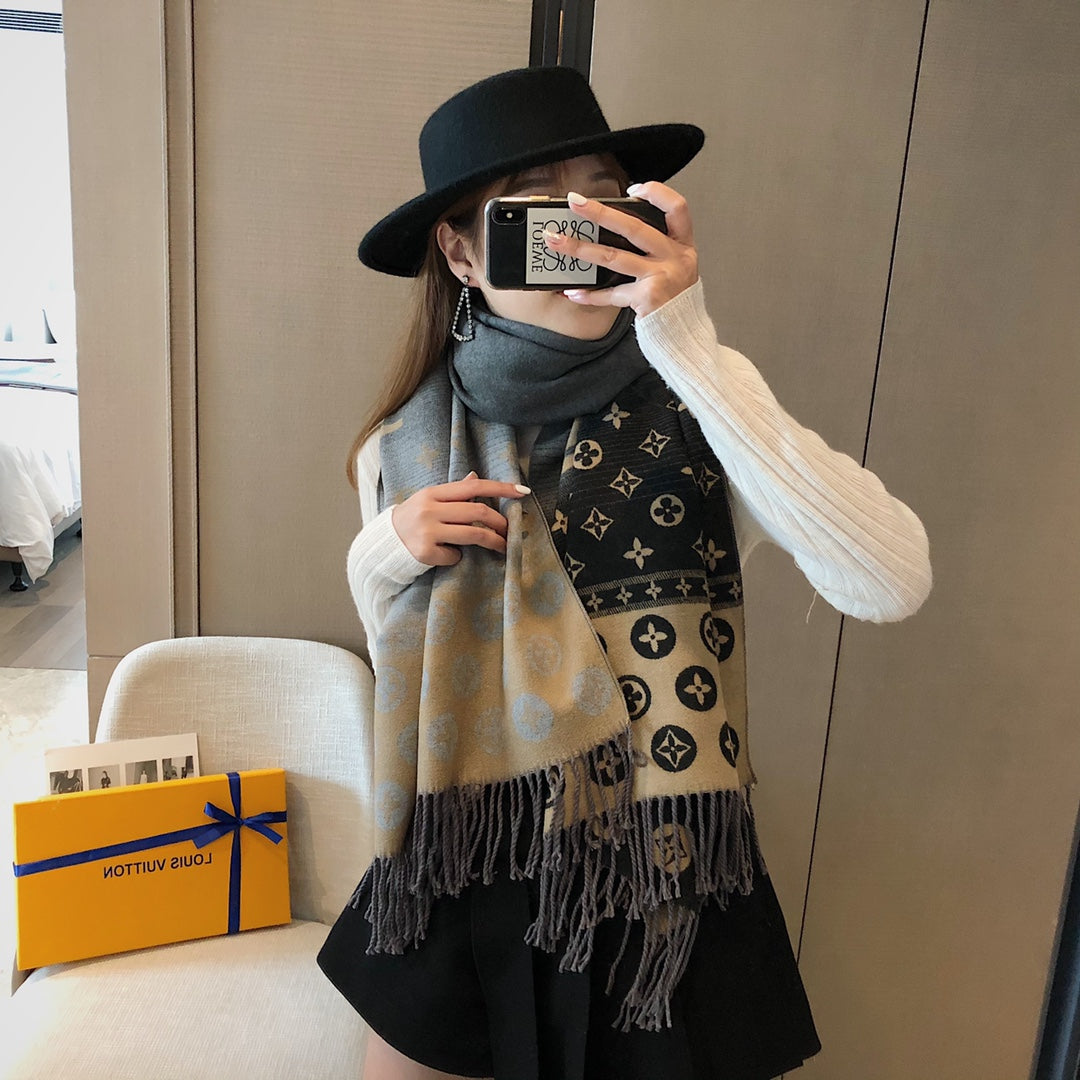 14E218W　Fashion scarves