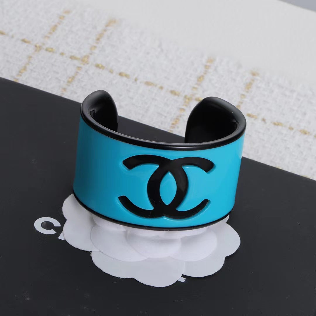 84C9k  Fashionable and high quality  Bracelets