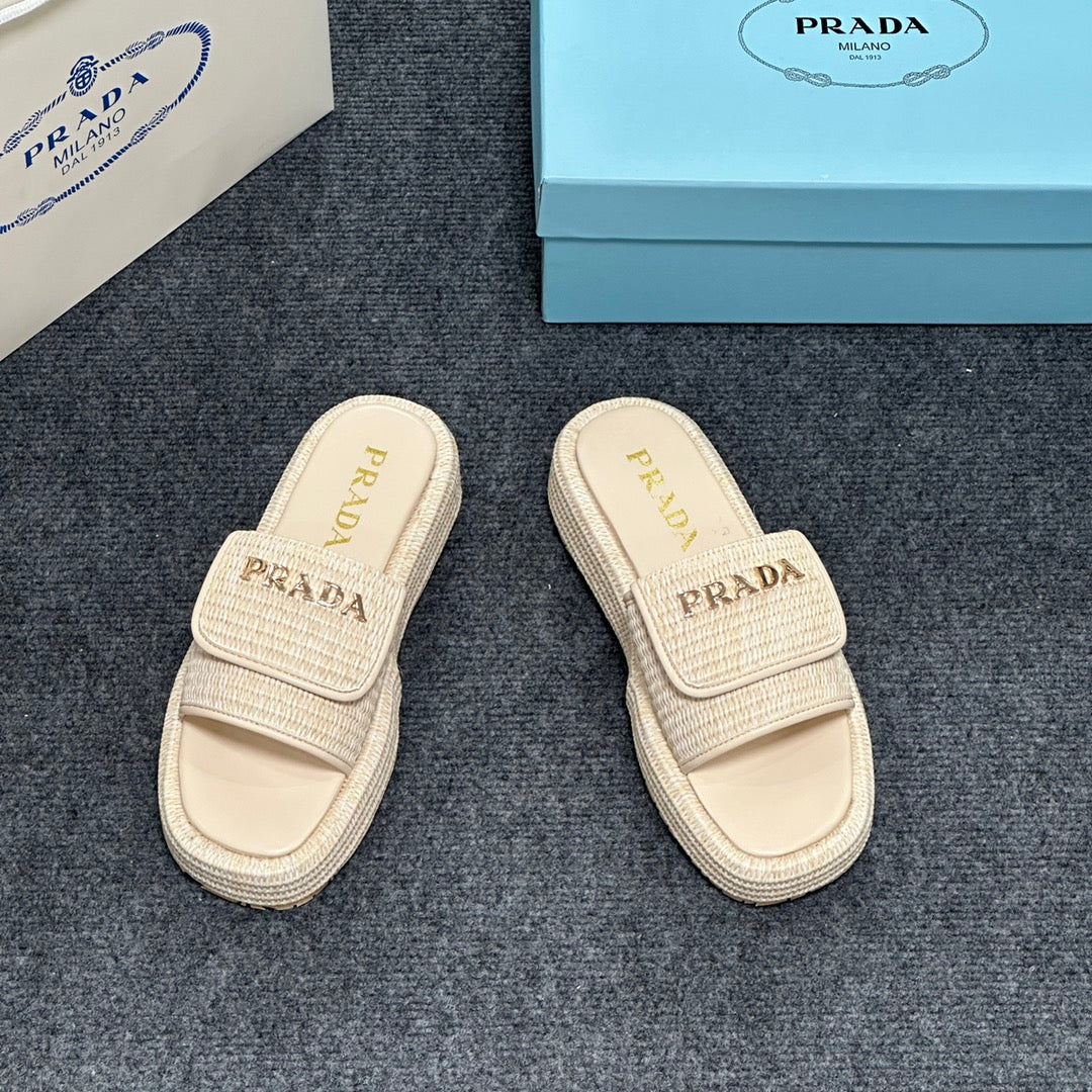 14PD24Z   fashion slippers