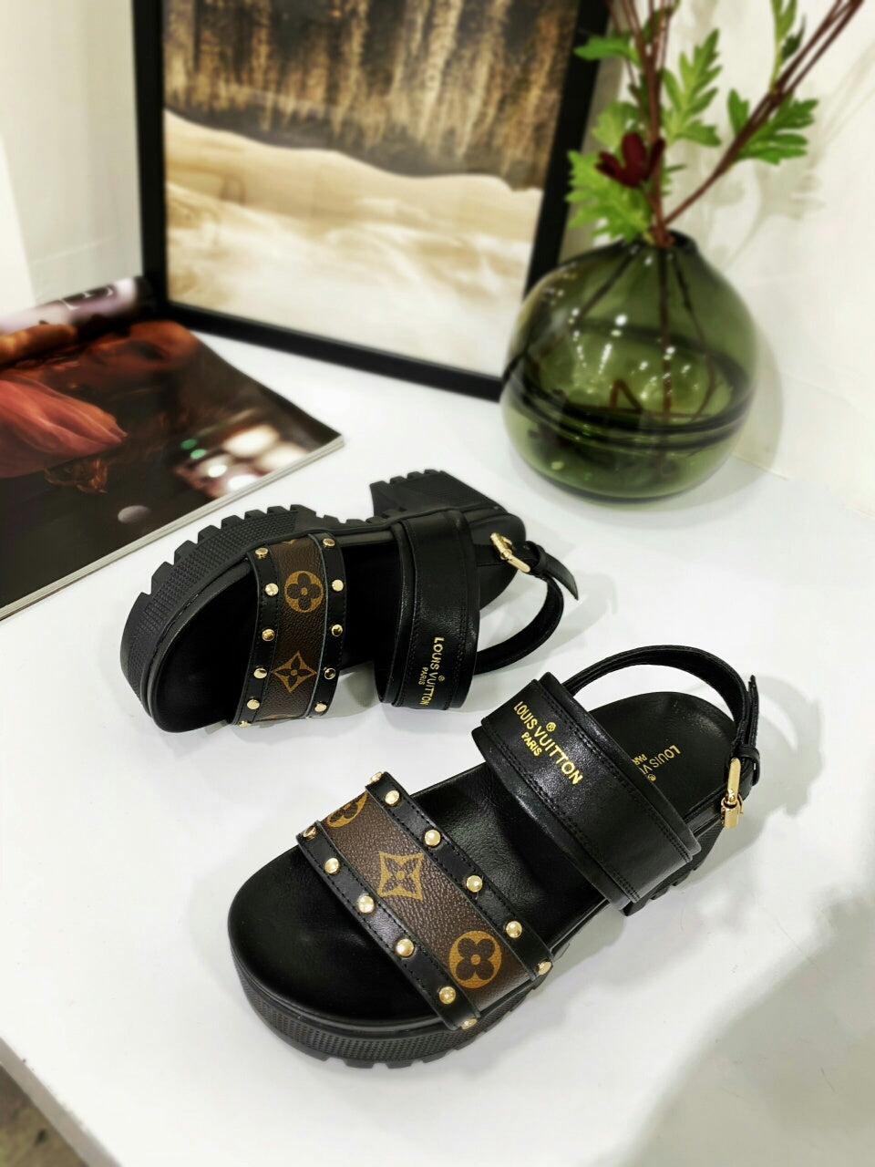 1:1 High quality leather sandals 2YE4Z