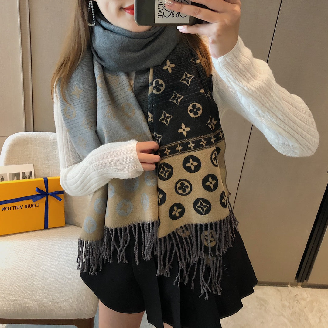 14E218W　Fashion scarves