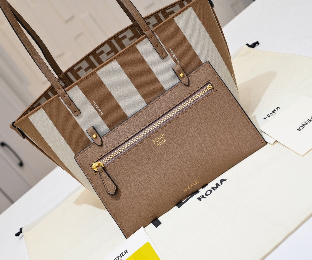 1XF52B (Fashionable leather bag )