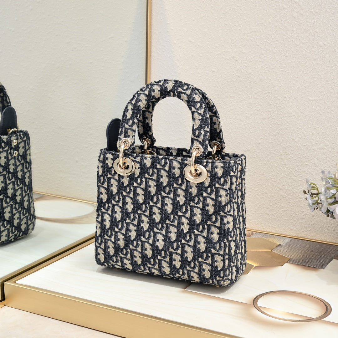 1XD439B Fashionable high quality embroidery bag