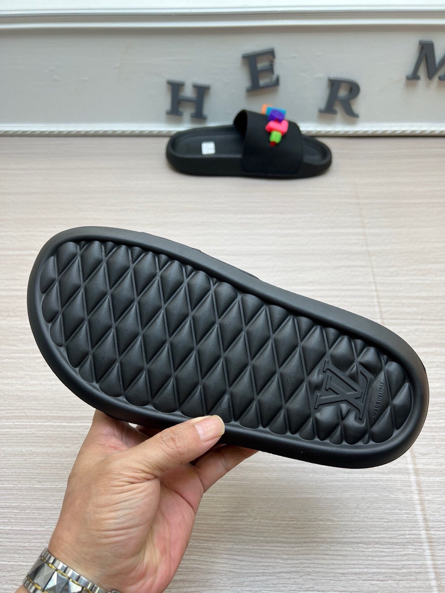 54E23Z   fashion  slippers Sole thickness 3cm