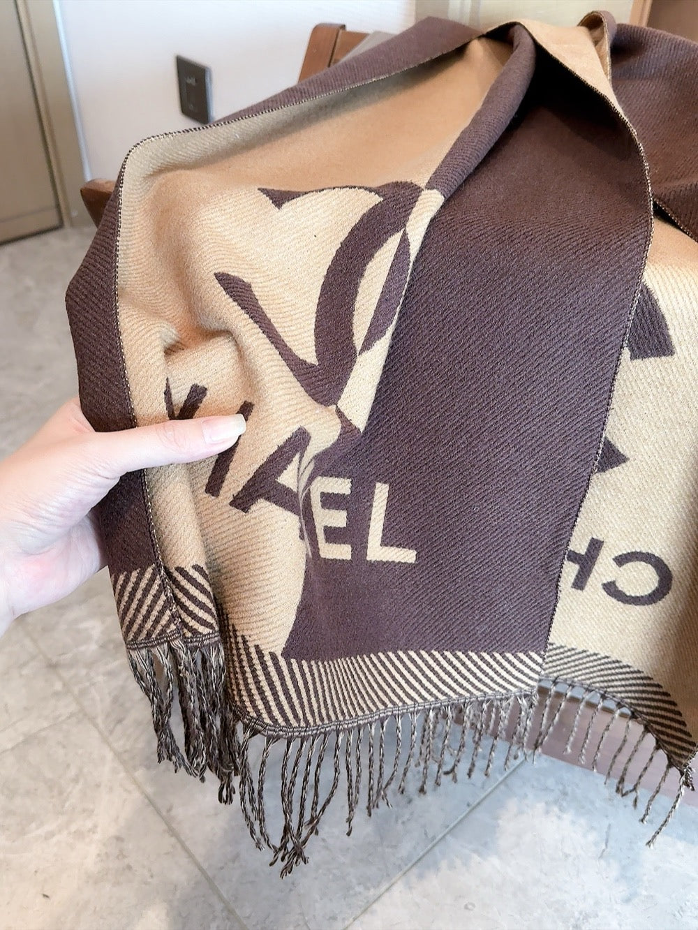 14C445W　 Fashion scarves