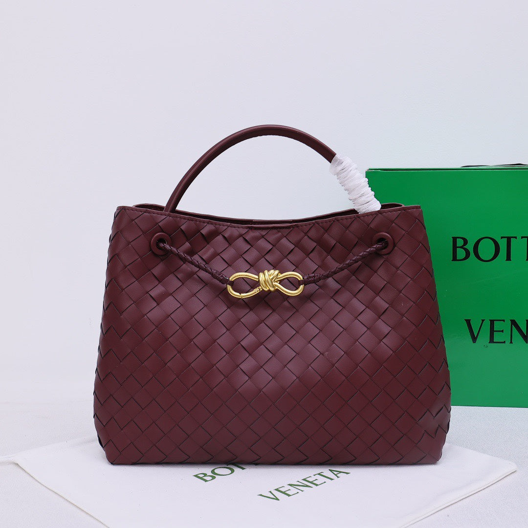 1XA80B (Fashionable leather bag )